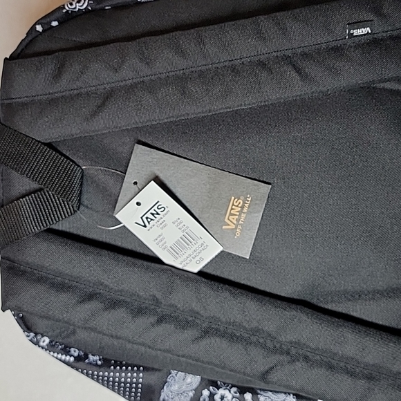 Vans Realm Backpack - Bandana Print - Picture 10 of 11